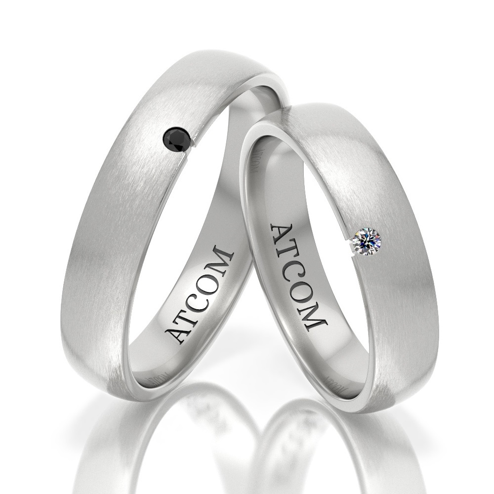 Verighete ATCOM ATC5 din aur alb cu incrustate cu pietricica de 1.50 mm de zirconiu sau diamant.