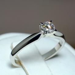 Inel din aur cu diamant model i017p4 2